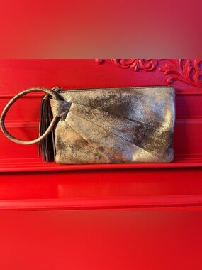 Brand new - HOBO Sheila soft ring clutch - Metallic Leather - Cocoa Platinum
